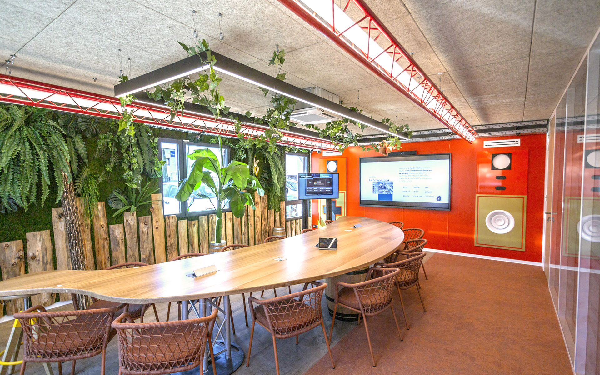 IZITEK BUEAU EGUILLES